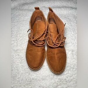 ✨Gently Used Men Size 6 Brown Lace-up Faux Suede Boots✨